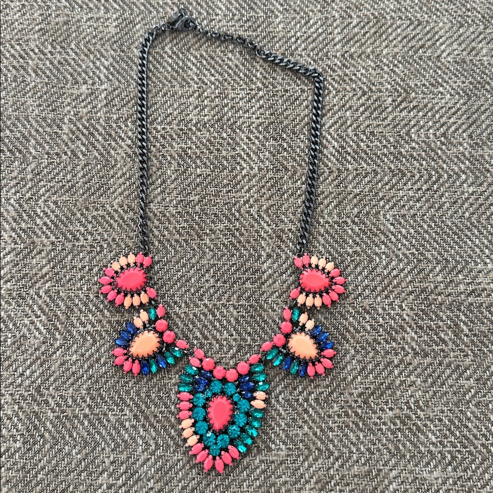 Stella and Dot Frida statement necklace
